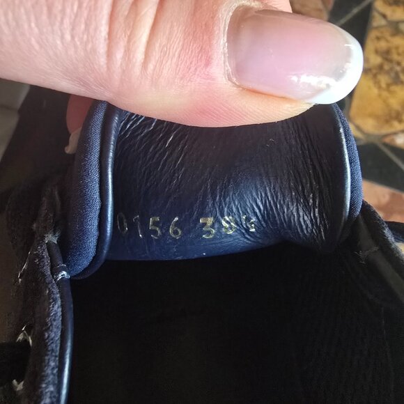 Louis Vuitton sneakers size 38.5 - Picture 9 of 10